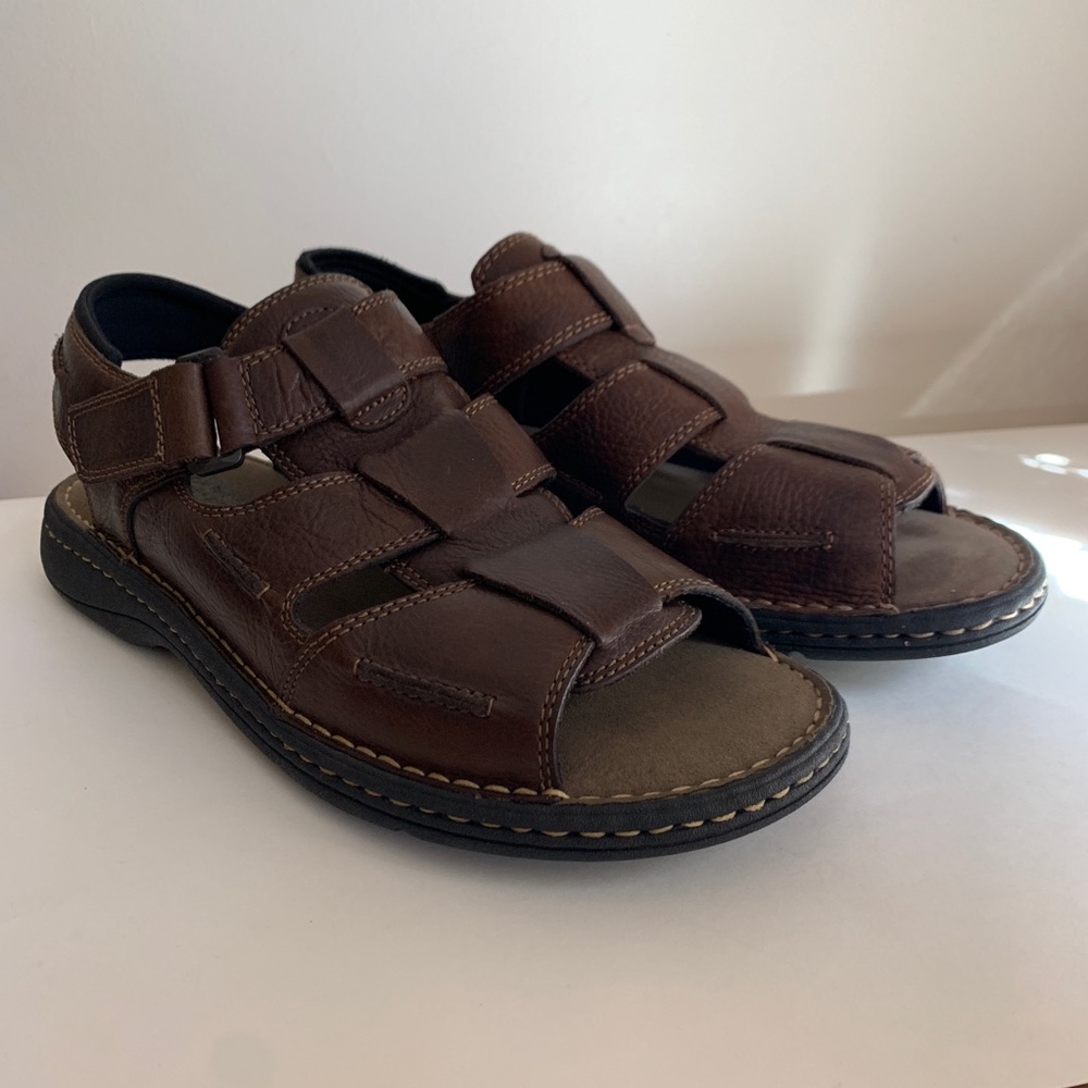 NWOT Club Room adjustable leather woven wide strap sandals